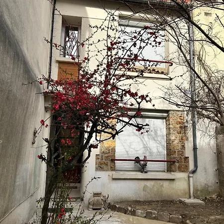 21m2 Equipe Et Meuble Centre Massy Apartment